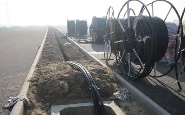 现代通信网络建设指南:静宁光缆施工全流程技术解析与质量控制 现代通信网络建设指南:静宁光缆施工全流程技术解析与质量控制